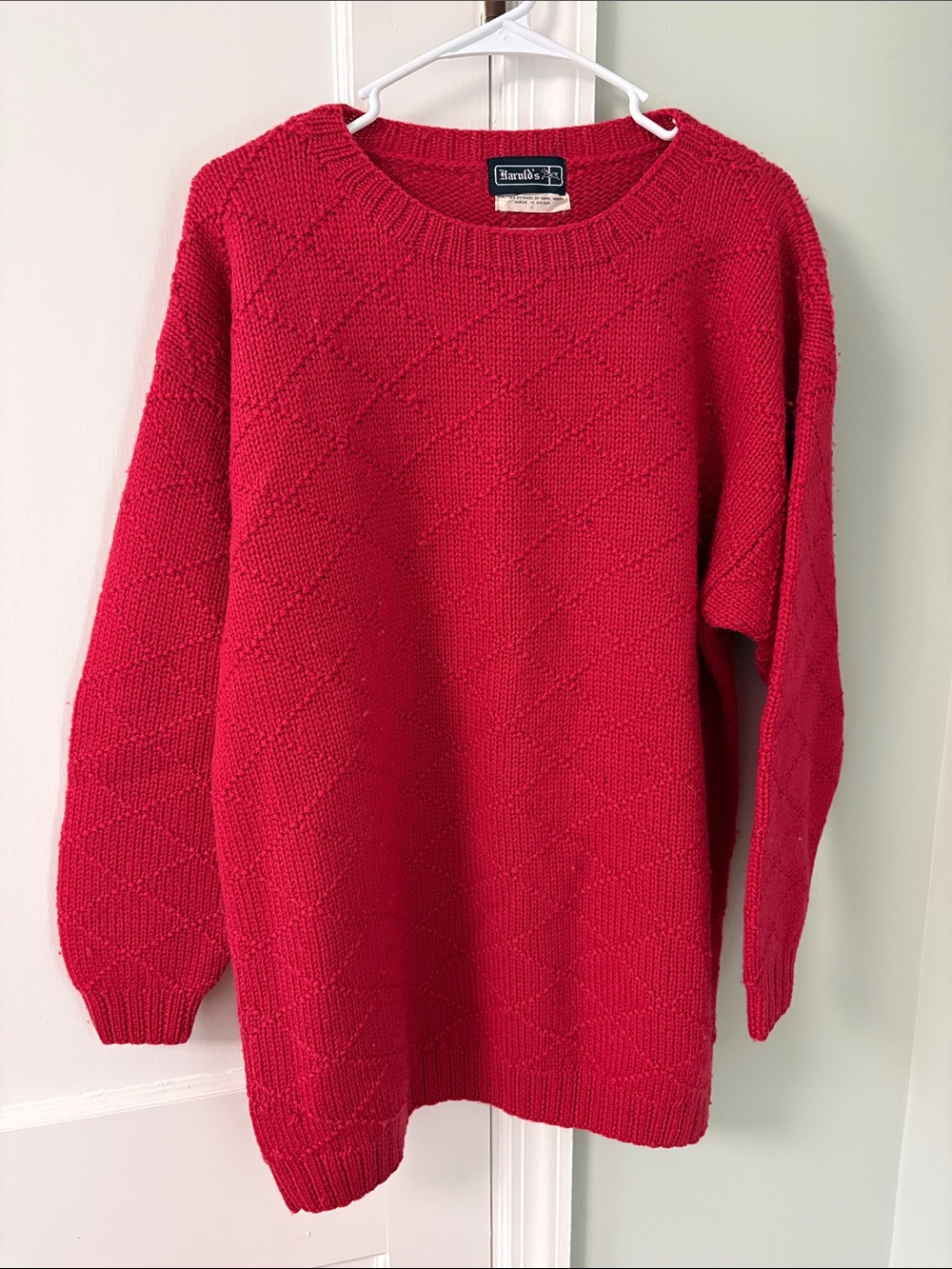Vintage Harold's Bright Red Diamond-Texture Crewneck Sweater 100% Wool Large